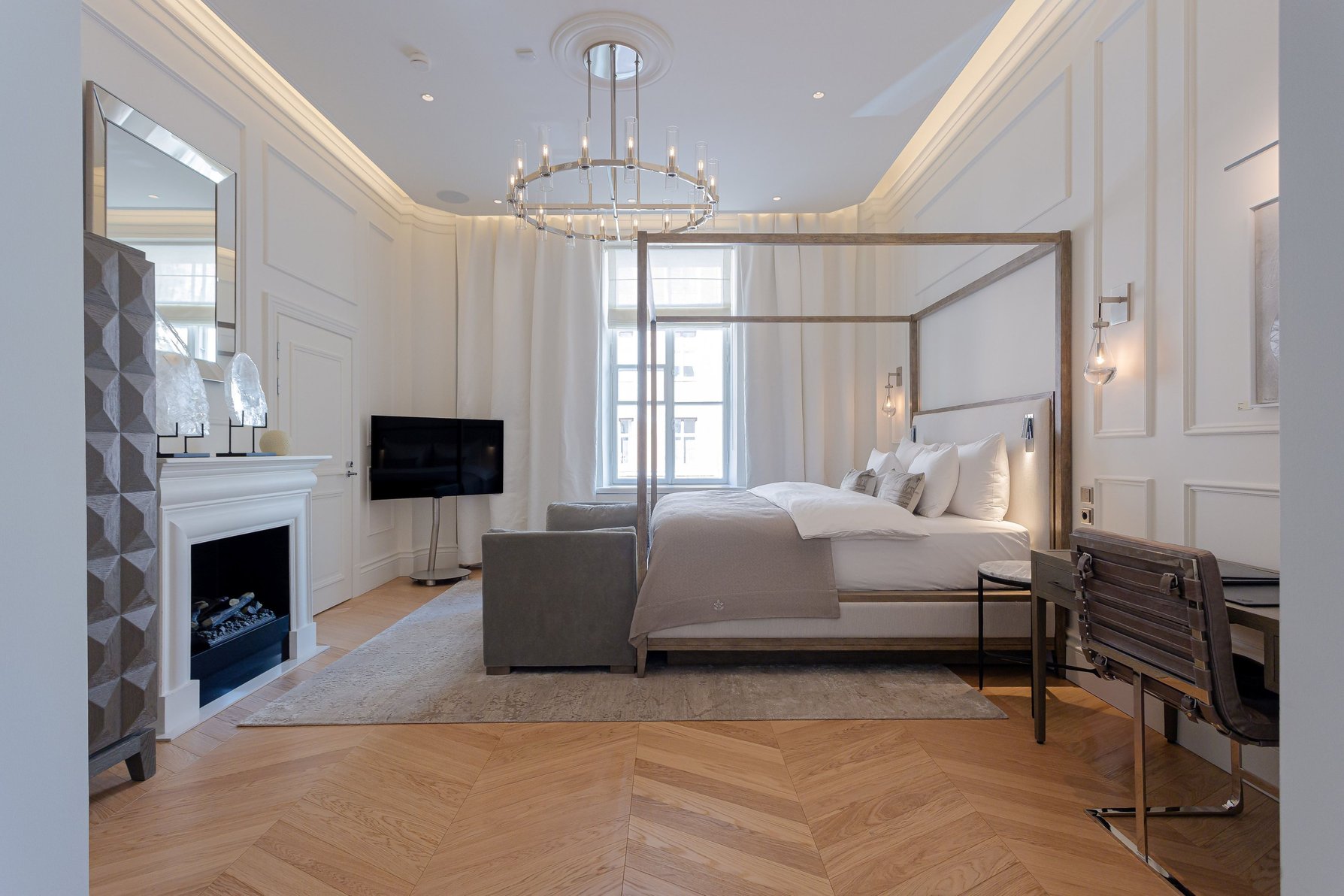 Waldorf Astoria Helsinki - Tap to explore photos