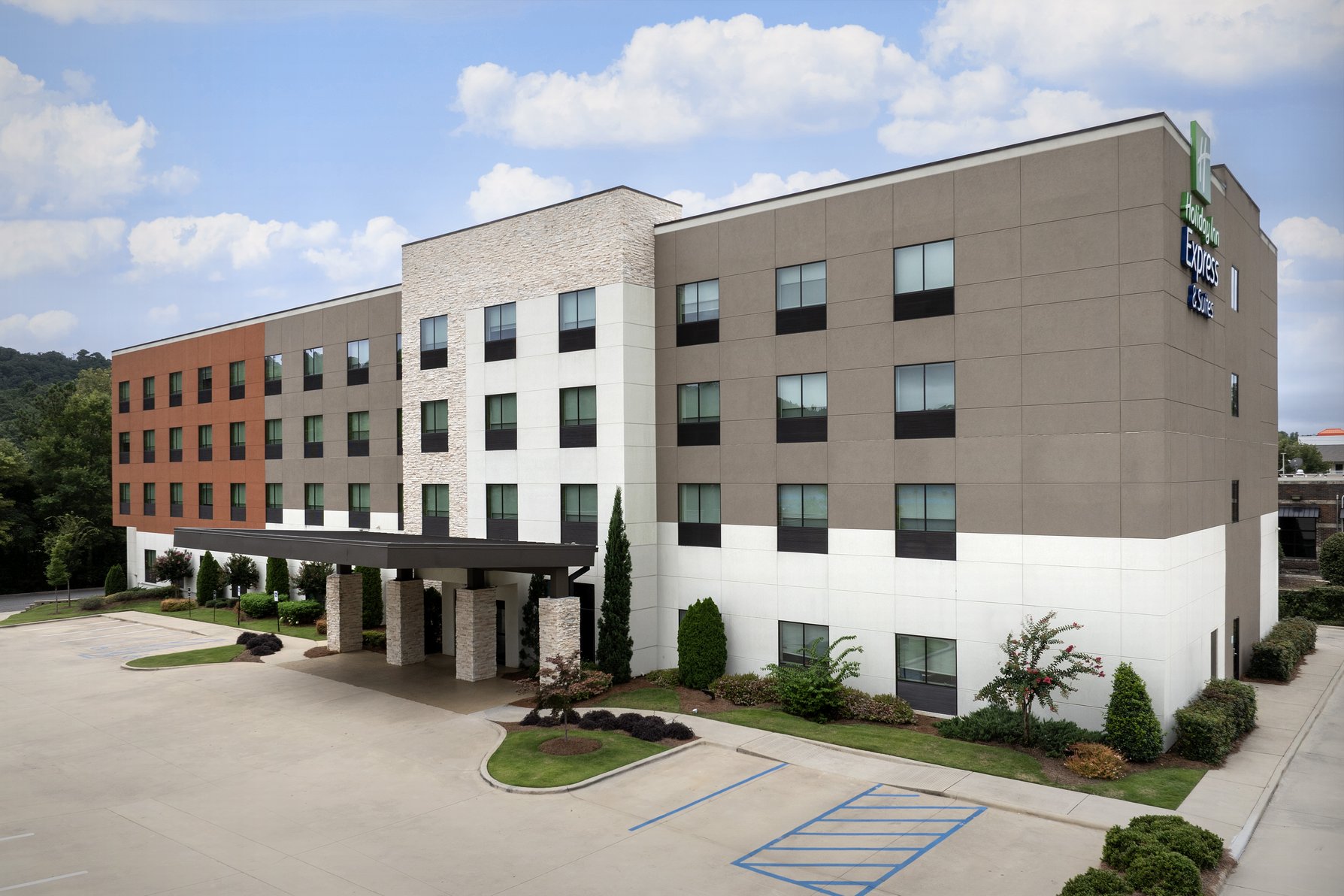 Holiday Inn Express & Suites Birmingham - Homewood by IHG – Birmingham, AL