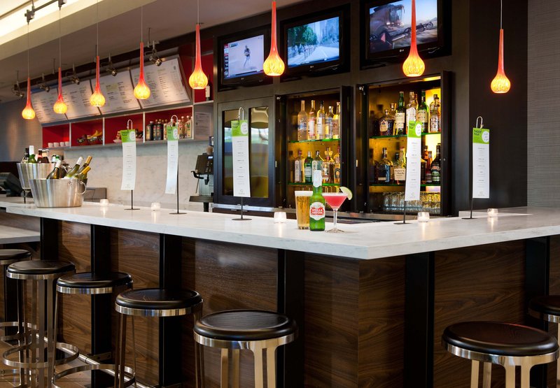 Courtyard by Marriott Oakland Emeryville - Emeryville, CA