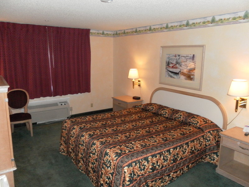 Ocean Gateway Inn - Santa Paula, CA