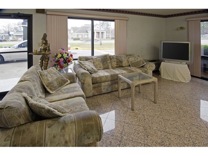 Americas Best Value Inn - Cairo, GA