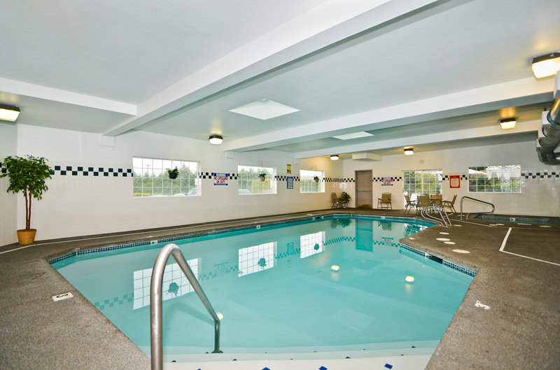 BEST WESTERN Oak Meadows Inn - Saint Helens, OR