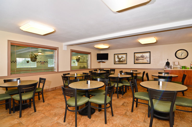 BEST WESTERN Oak Meadows Inn - Saint Helens, OR