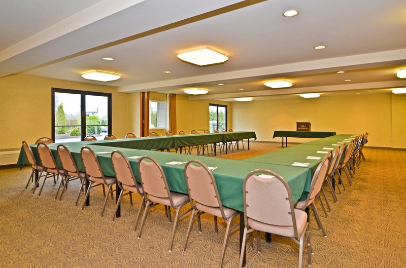 BEST WESTERN Oak Meadows Inn - Saint Helens, OR