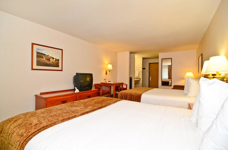 BEST WESTERN Oak Meadows Inn - Saint Helens, OR