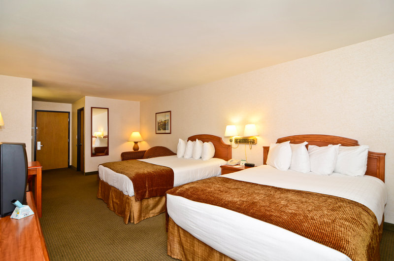 BEST WESTERN Oak Meadows Inn - Saint Helens, OR