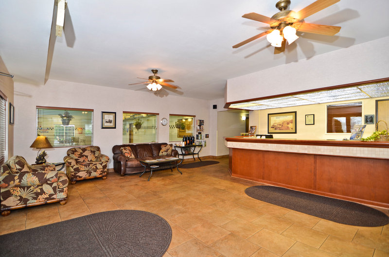 BEST WESTERN Oak Meadows Inn - Saint Helens, OR