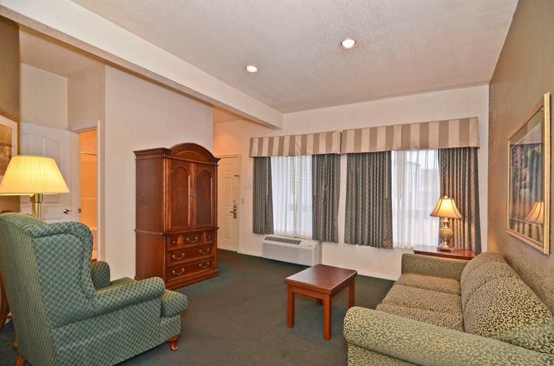 BEST WESTERN Salbasgeon Inn & Suites Of Reedsport - Reedsport, OR