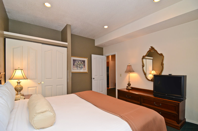 Best Western Salbasgeon Inn & Suites Of Reeds - Reedsport, OR