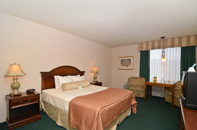 Best Western Salbasgeon Inn & Suites Of Reeds - Reedsport, OR
