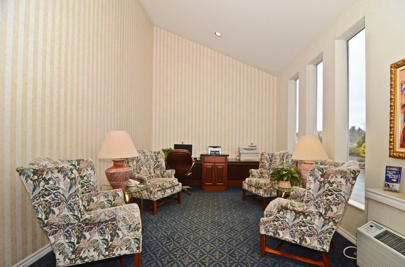 BEST WESTERN Salbasgeon Inn & Suites Of Reedsport - Reedsport, OR