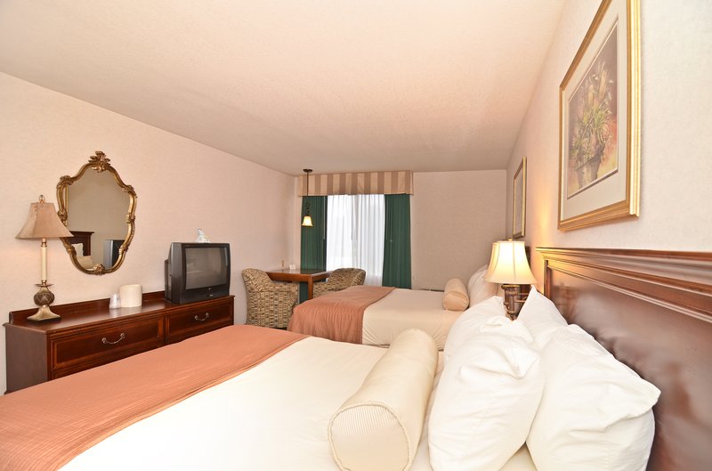 Best Western Salbasgeon Inn & Suites Of Reeds - Reedsport, OR