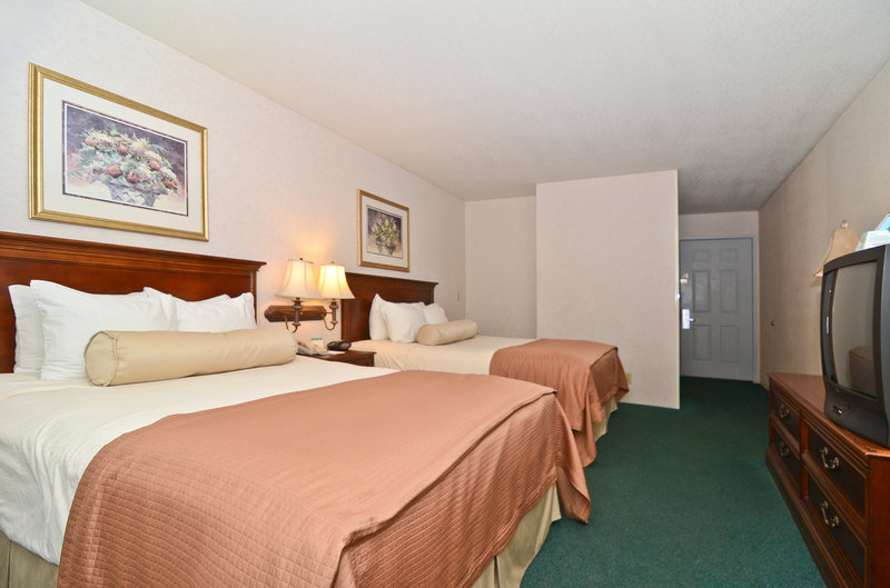 Best Western Salbasgeon Inn & Suites Of Reeds - Reedsport, OR
