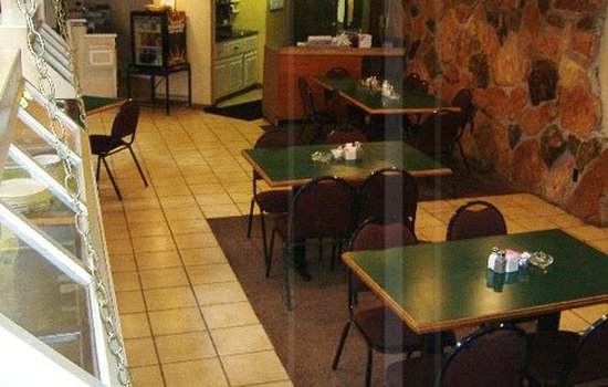 Inn By The Lake - Gilbertsville, KY