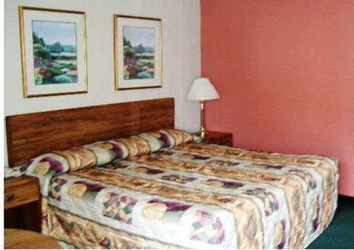 Inn By The Lake - Gilbertsville, KY