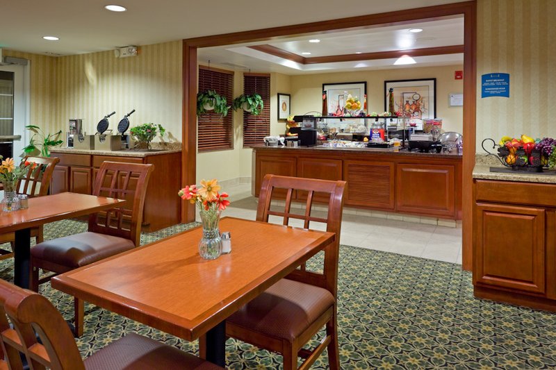 Staybridge Suites PHILADELPHIA-MT. LAUREL - Mount Laurel, NJ