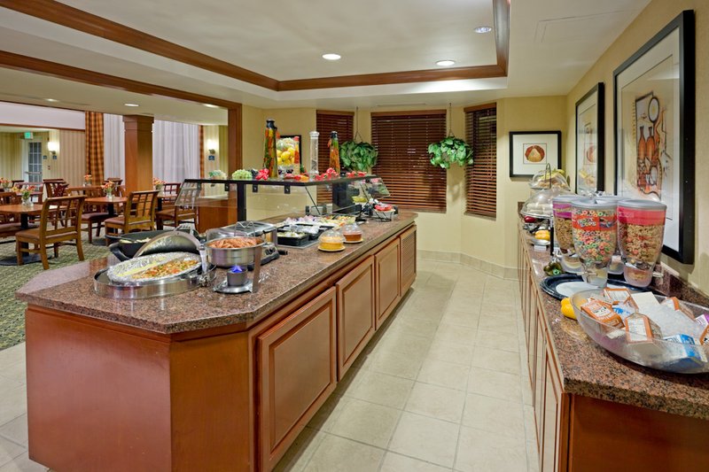 Staybridge Suites PHILADELPHIA-MT. LAUREL - Mount Laurel, NJ