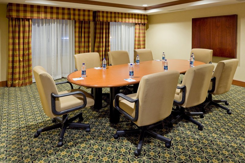 Staybridge Suites PHILADELPHIA-MT. LAUREL - Mount Laurel, NJ