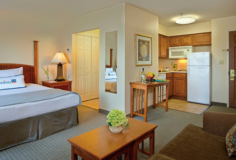 Staybridge Suites Boston-Andover - Andover, MA