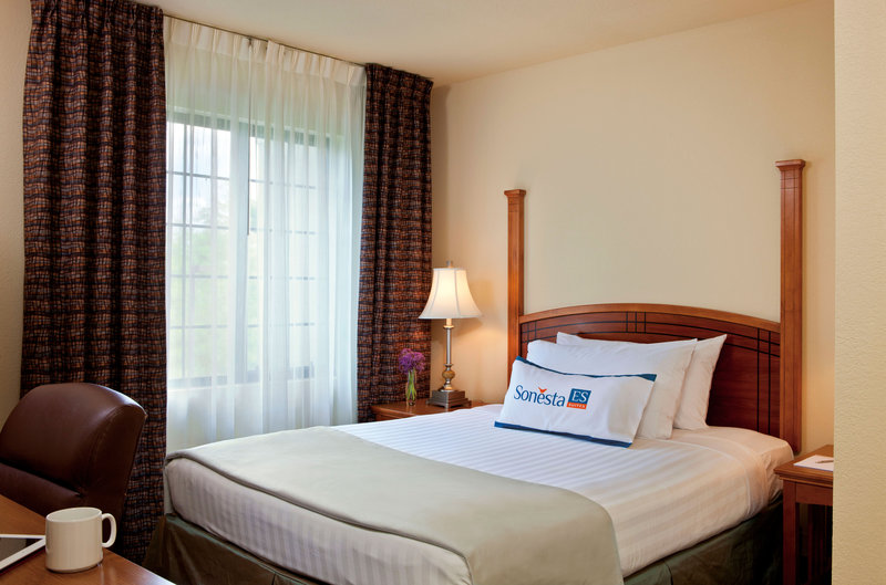 Staybridge Suites Boston-Andover - Andover, MA