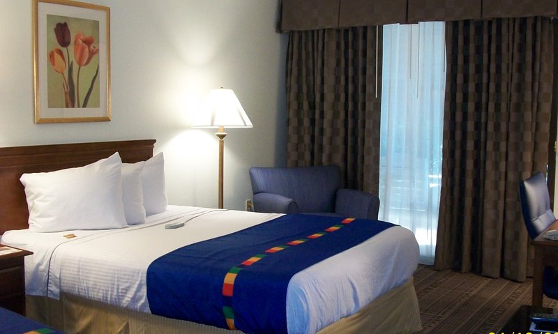Park Inn By Radisson, Sharon, PA - West Middlesex, PA