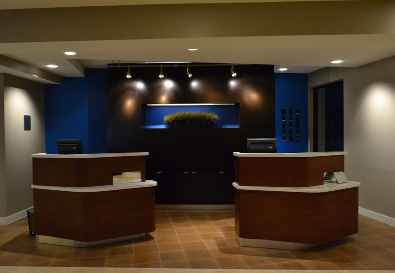 Courtyard By Marriott Cape Cod Hyannis - Hyannis, MA