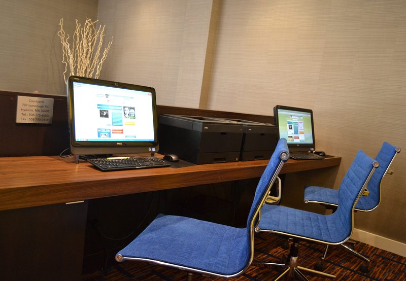 Courtyard By Marriott Cape Cod Hyannis - Hyannis, MA