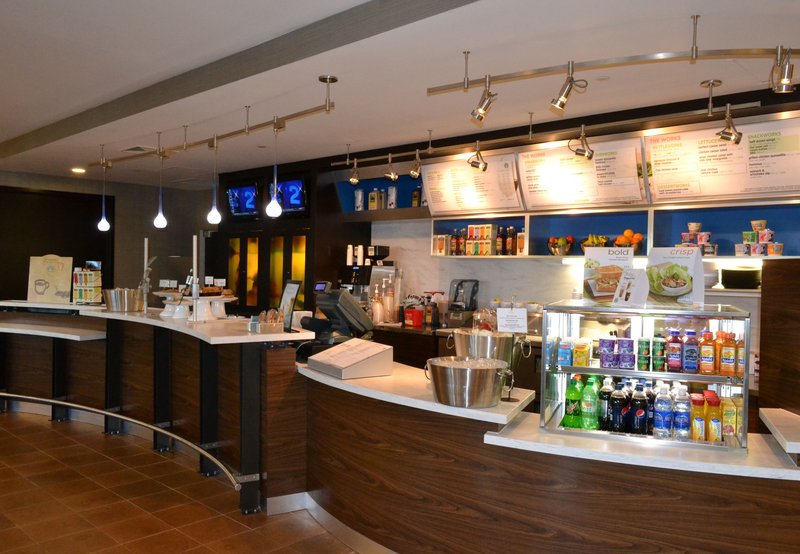 Courtyard By Marriott Cape Cod Hyannis - Hyannis, MA
