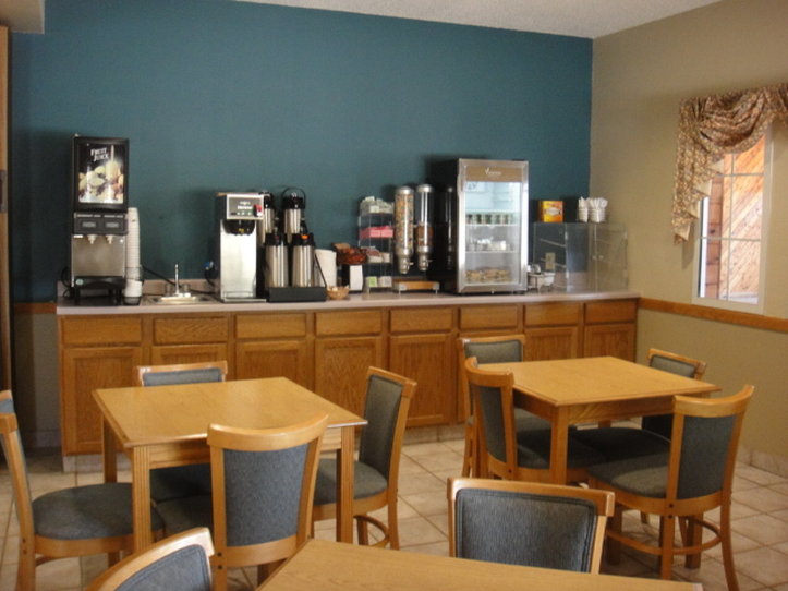 Americas Best Value Inn - Geneseo, IL