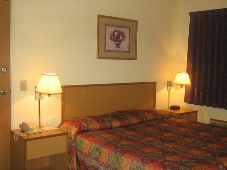Americas Best Value Inn - Geneseo, IL