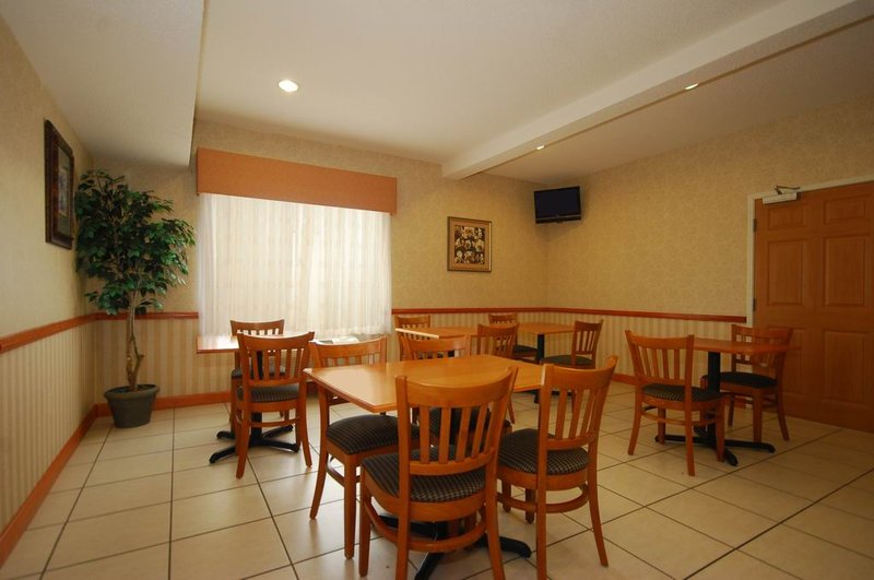 Best Western - Carrollton, GA
