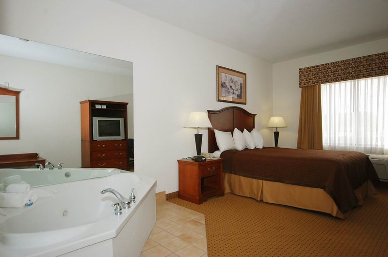 Best Western - Carrollton, GA