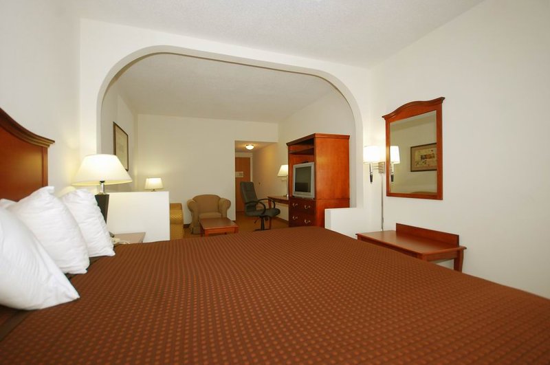 Best Western - Carrollton, GA