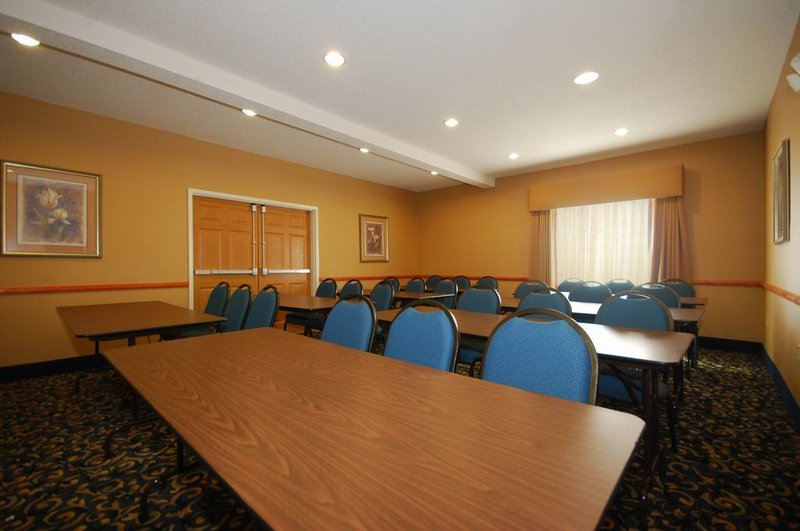 Best Western - Carrollton, GA