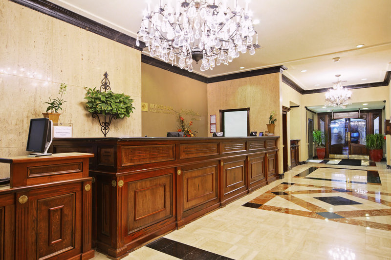 Avenue Plaza Resort