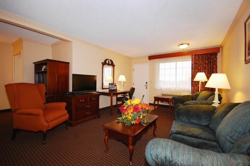 Best Western - Hartland, MI