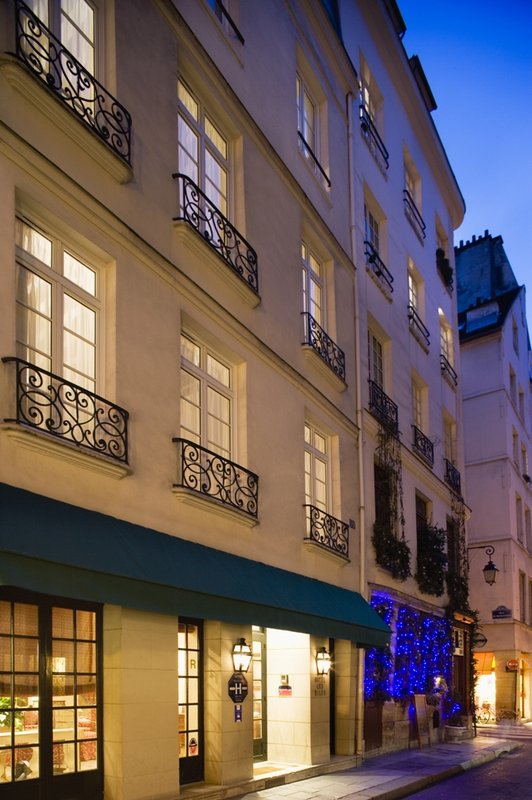 Des Deux Iles Hotel