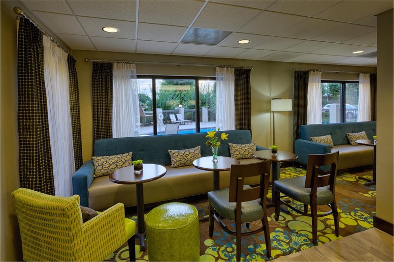 Hampton Inn Mebane - Mebane, NC
