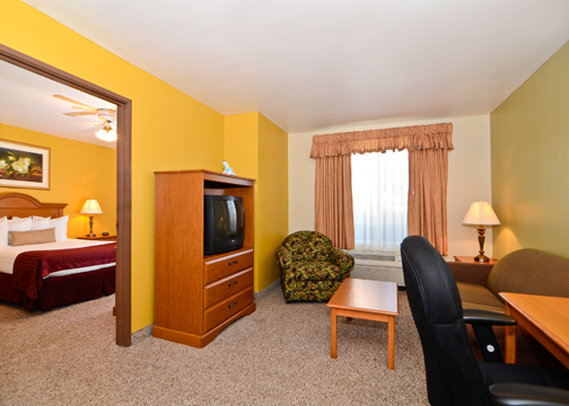 Quality Inn & Suites - Sacramento, CA