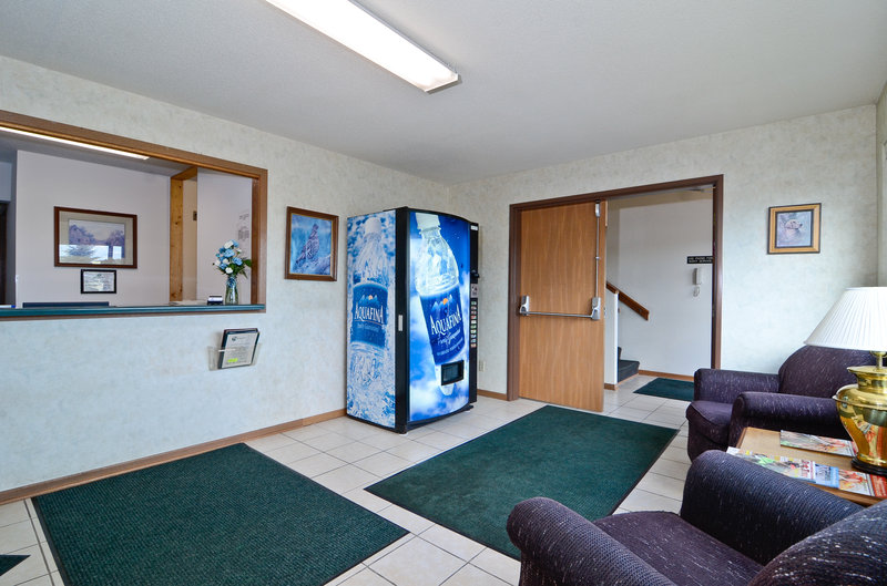 Americas Best Value Inn - Englewood, OH