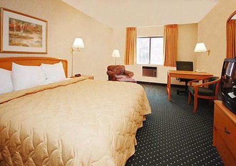 Quality Inn East - Fargo, ND