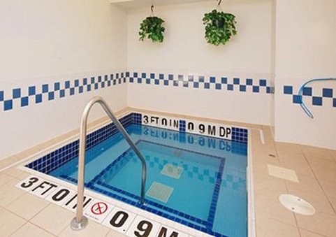 Quality Inn East - Fargo, ND