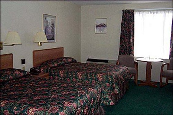 Crown Park Inn - Caribou, ME