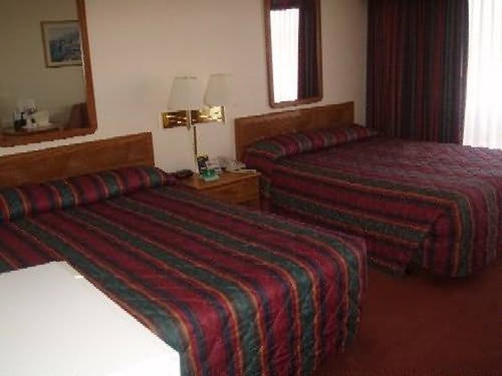 White Oaks Hotel - Lompoc, CA