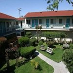 California Suites Hotel