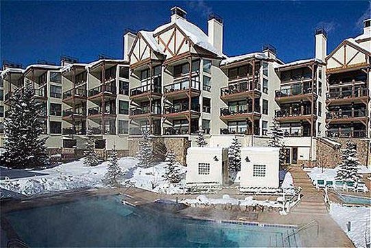 Montaneros Condominium