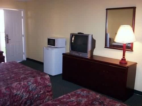 Regency Inn And Suites Rosenberg - Rosenberg, TX