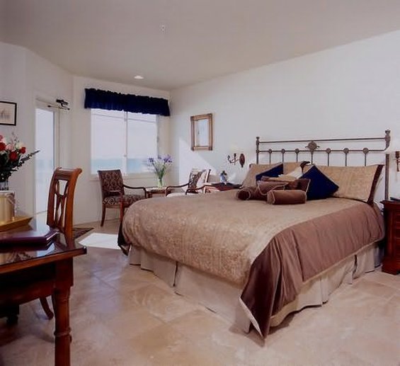 Landis Shores Oceanfront Inn - Half Moon Bay, CA
