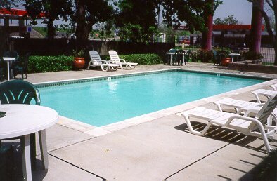 Country Hearth Inn - Columbus, TX