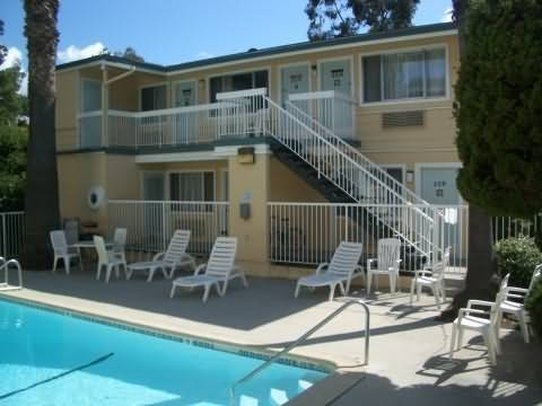 San Luis Inn & Suites